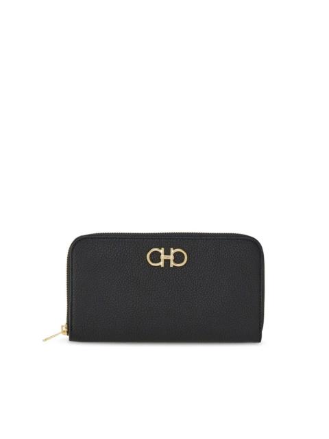 FERRAGAMO Gancini-plaque zip-up wallet