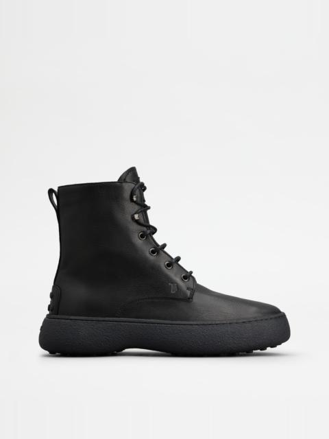 TOD'S W. G. LACE-UP ANKLE BOOTS IN LEATHER - BLACK