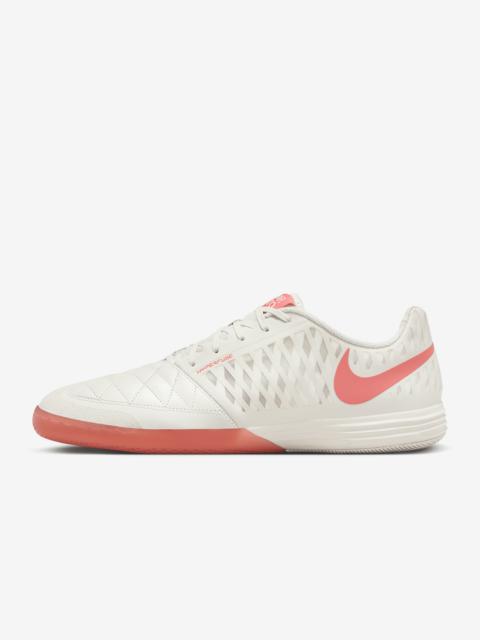 Nike Lunargato II Indoor/Court Low-Top Soccer Shoes