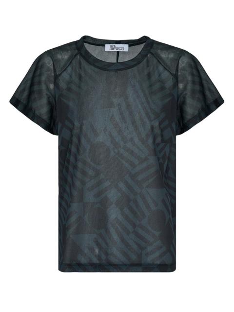 132 5. ISSEY MIYAKE Shape-Filled T Blouse