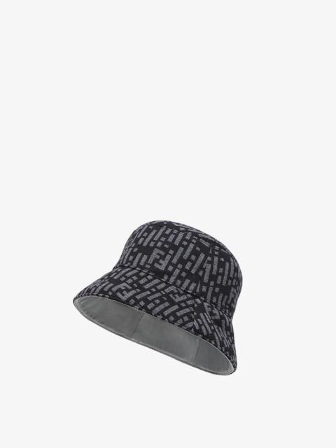 FENDI Gray nylon bucket hat