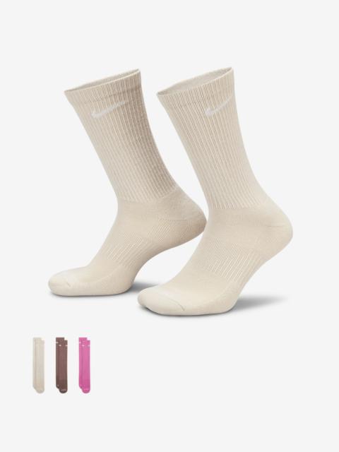 Nike Everyday Plus Cushioned Training Crew Socks (3 Pairs)