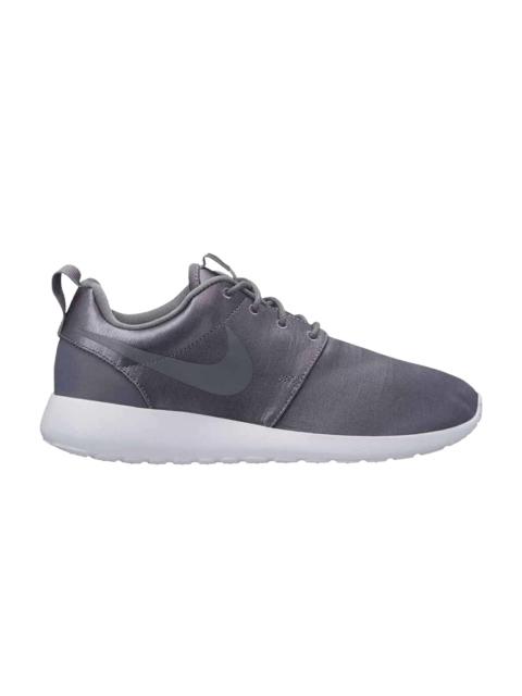 Nike Wmns Roshe One Premium 'Gunsmoke'