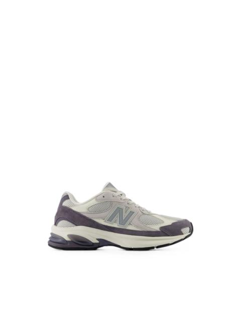 New Balance suede-panelled mesh sneakers