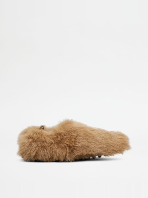 Tod's GOMMINO LOAFERS IN FUR - BEIGE