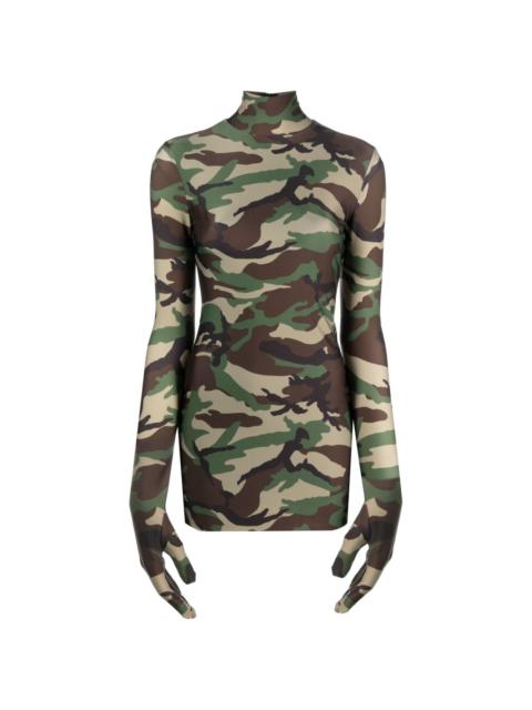 camouflage-pattern glove-sleeves minidress