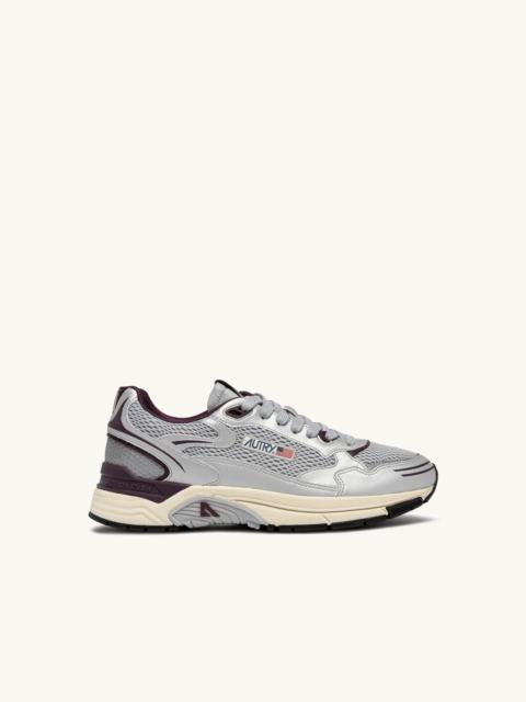 AUTRY HYPERWAY SNEAKERS IN SILVER, HARBOR MIST AND FIG SYNTHETIC LEATHER AND MESH