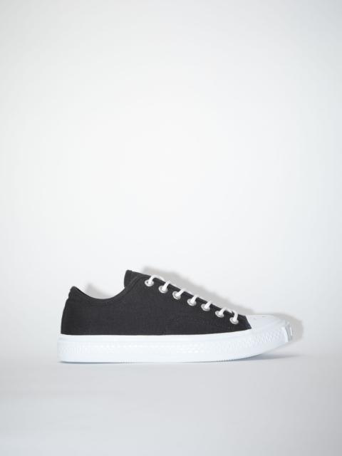 Acne Studios Low top sneakers - Black/off white