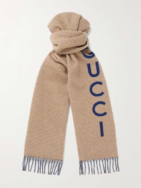 GUCCI Reversible Fringed Logo-Print Houndstooth Wool Scarf