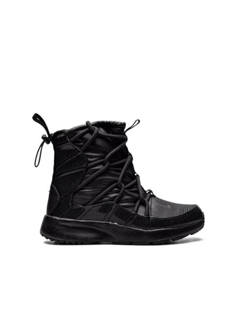 Nike Tanjun High Rise boots