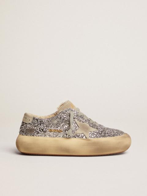 Golden Goose 얼음 회색 스웨드 스타와 헬 탭 실버 글레이터의 우주 스타 신발