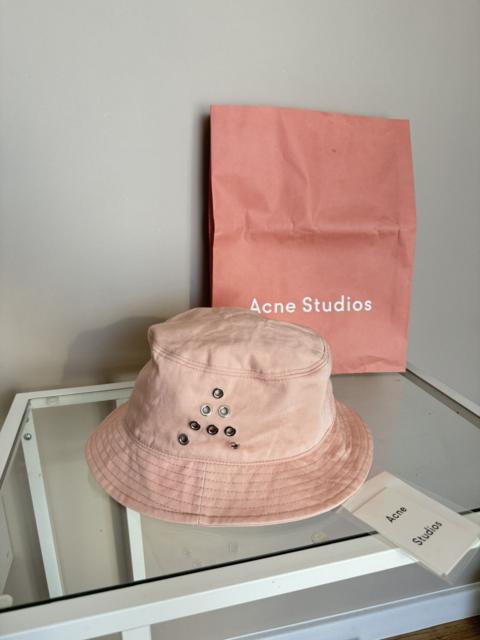 Acne Studios pink bucket hat Acne Studios Pink Logo Bucket Hat | Garmentory main image 4