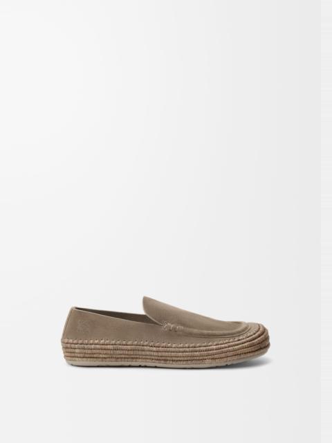 Rio loafer in suede and raffia