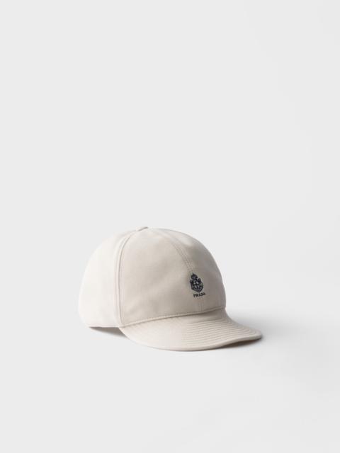 Old piqué baseball cap