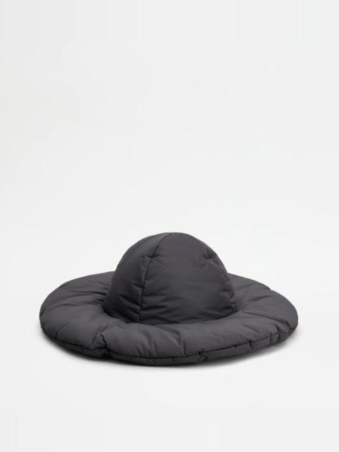 Tod's HAT WITH PADDING - BLACK