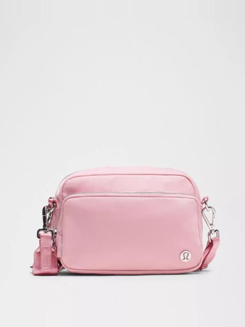 lululemon Everywhere Crossbody Bag 2L *Metal Hardware