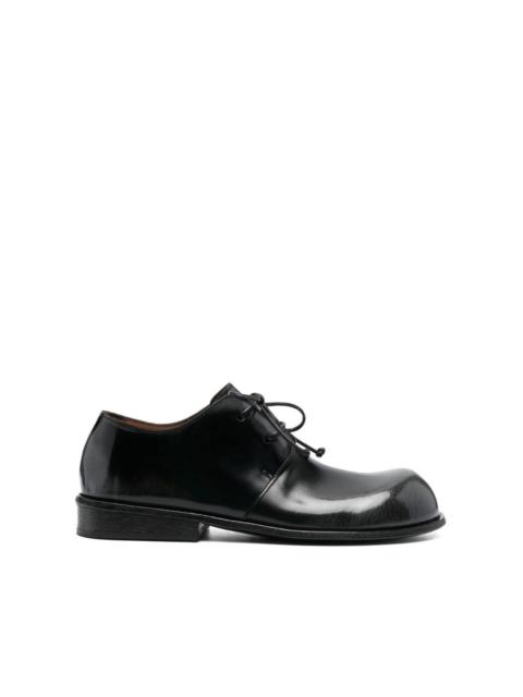 polished round-toe oxford shoes