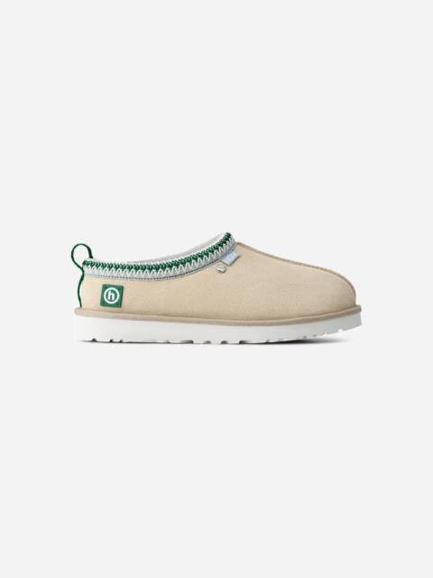 UGG ® Men's ® HIDDEN Hardware Tasman Sheepskin Slippers in Tan