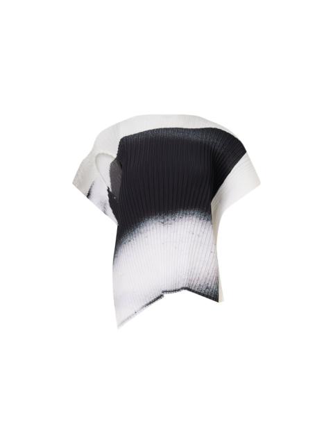 ISSEY MIYAKE Shadow Study Pleated Top