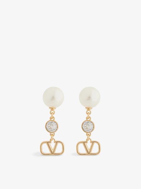 Metal, crystal and pearl single drop earring