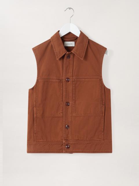 Lemaire DENIM SLEEVELESS JACKET
GARMENT DYED DENIM