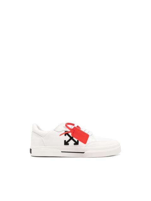 Vulcanized low sneakers