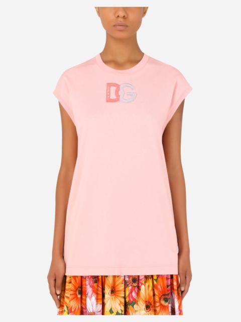 Jersey T-shirt with patent leather DG patch