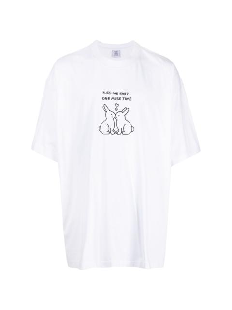 VETEMENTS Kissing Bunnies round-neck T-Shirt