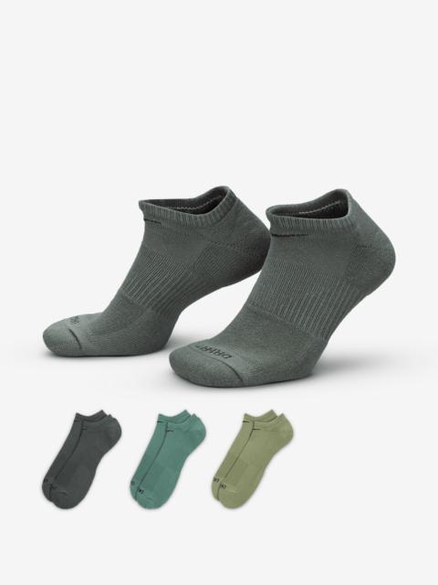 Nike Nike Everyday Plus Cushion Training No-Show Socks (3 Pairs)