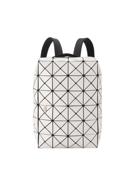 BAOBAO ISSEY MIYAKE FLAP BACKPACK アイボリー BAOBAO ISSEY MIYAKE FLAP BACKPACK アイボリーの通販 by