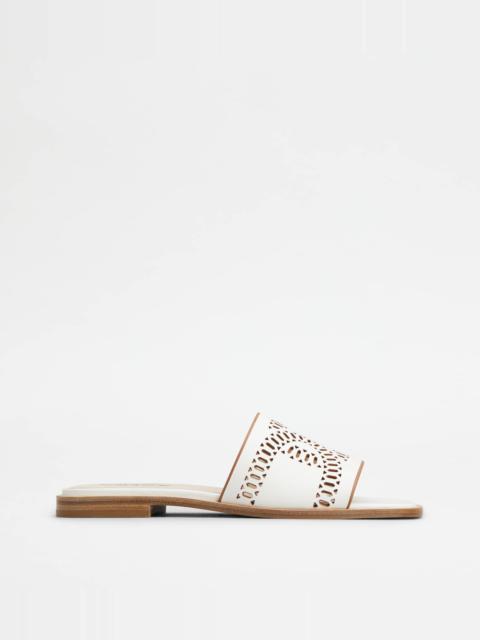 Tod's KATE SANDALS IN LEATHER - WHITE