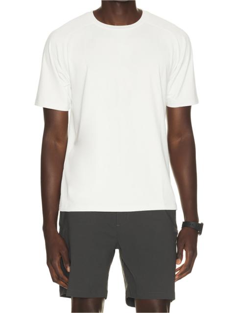 BEYOND YOGA All in Active Tee