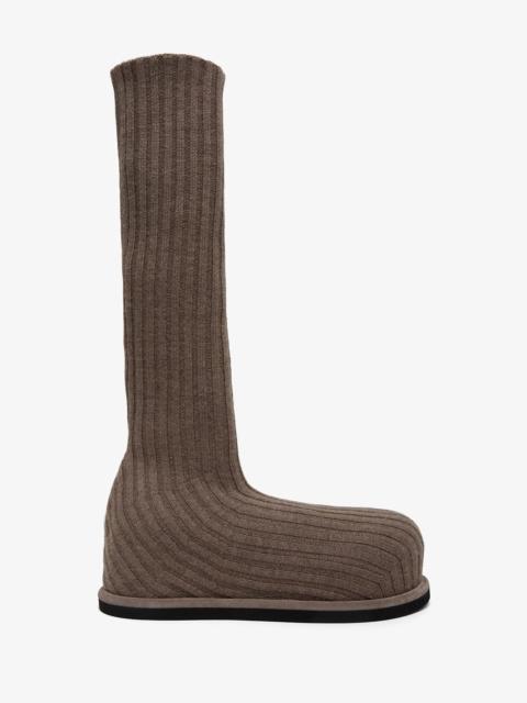 Amina Muaddi Veneda platform beige knitted stretch boots