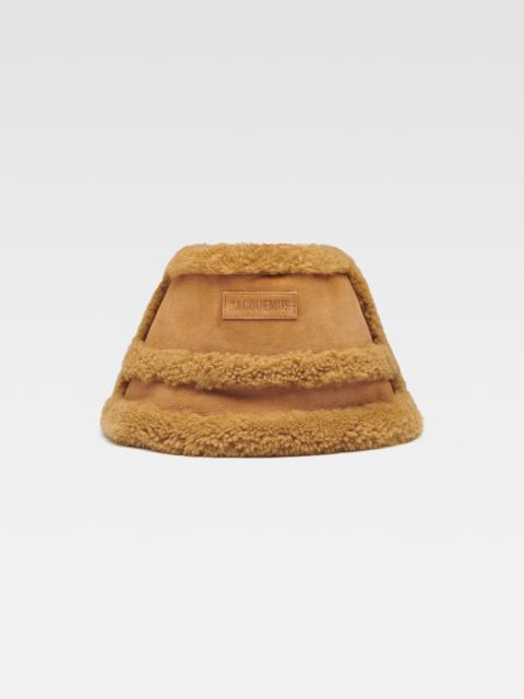 JACQUEMUS Le bob doux