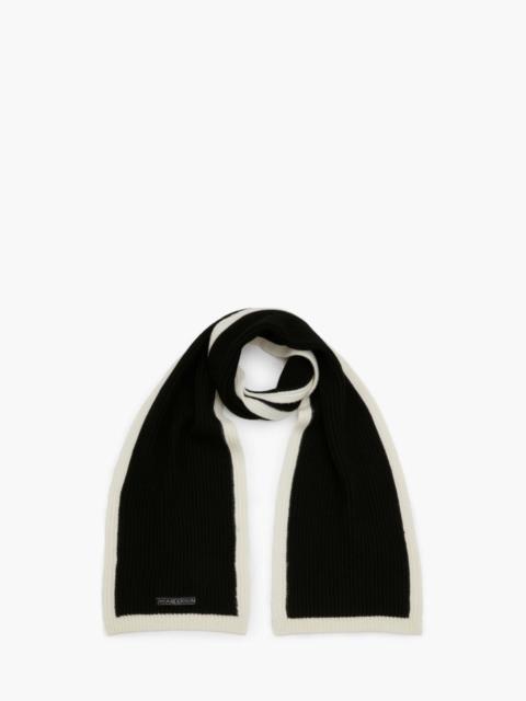 JW Anderson BUMPER KNITTED LONG SCARF