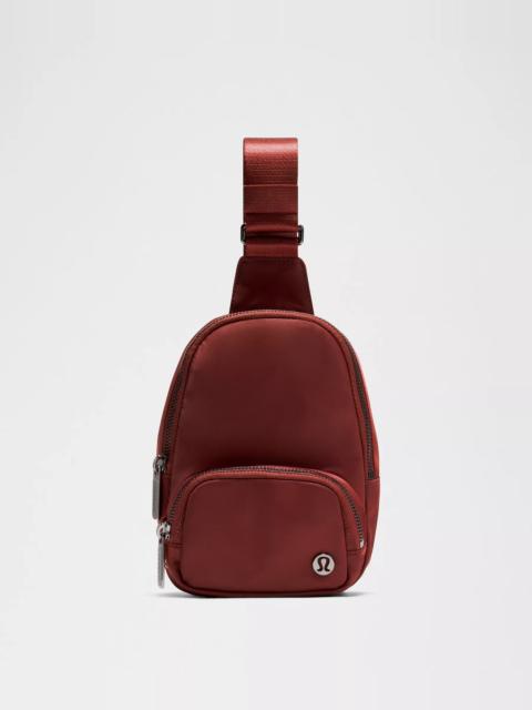 lululemon Everywhere Sling Bag Small 2L