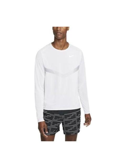 Nike Men's Nike Sports Fitness Training Running Casual Long Sleeves White T-Shirt DD6022-100