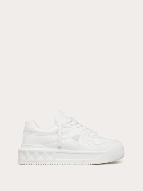 Valentino ONE STUD XL NAPPA LEATHER LOW-TOP SNEAKER