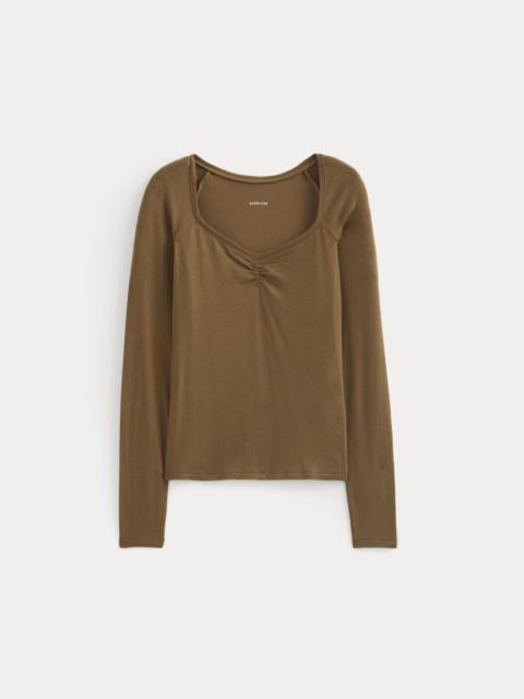 EVERLANE SWEETHEART-NECK TOP IN BUTTERLUXE