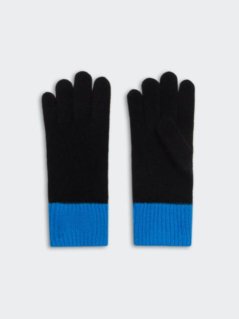 GUEST IN RESIDENCE The Soft Gloves