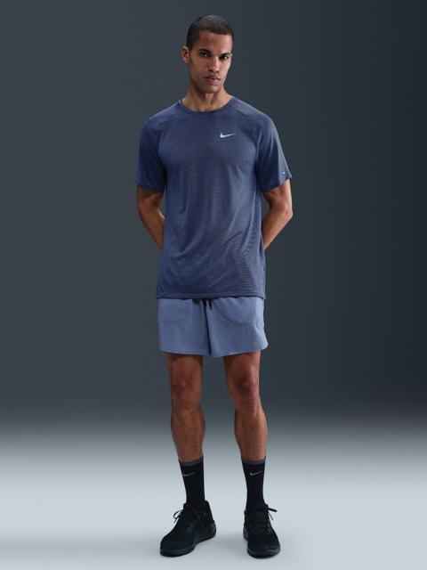 Nike Nike Stride 남자의 말 그대로 7" Brief-Lined 뛰기 반바지