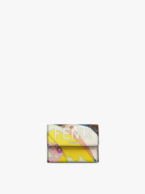 FENDI Compact Fendi Roma tri-fold wallet, with large internal compartment for banknotes, three concealed c