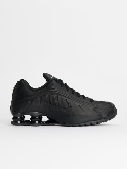 NIKE W’S SHOX R4 BLACK / BLACK