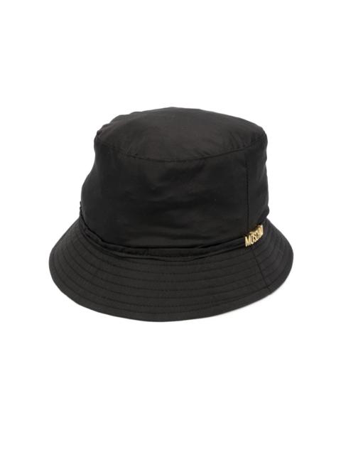 Moschino logo-plaque bucket hat