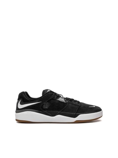 SB Ishod Wair "Black/White" sneakers
