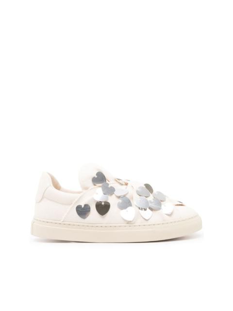 heart-embellished low-top sneakers