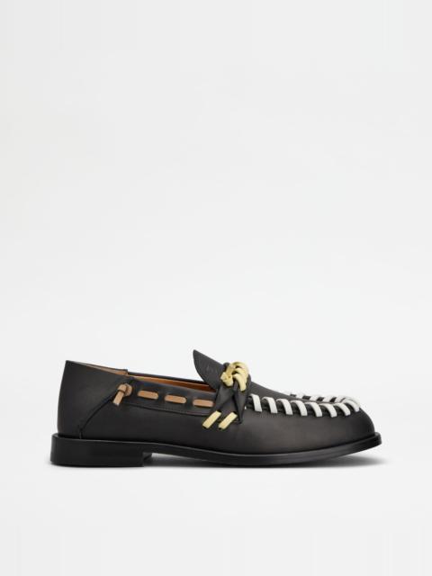Tod's MULES IN LEATHER - BLACK