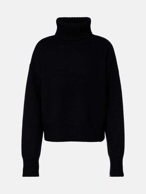 extreme cashmere N°434 cashmere turtleneck sweater