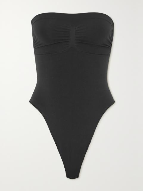 SKIMS Seamless Sculpt Strapless Thong Bodysuit