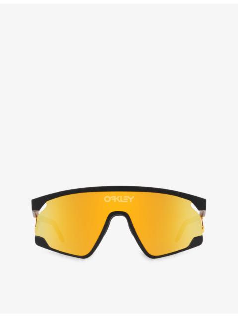 OAKLEY OO9237 BXTR rectangle-frame branded-lens metal sunglasses